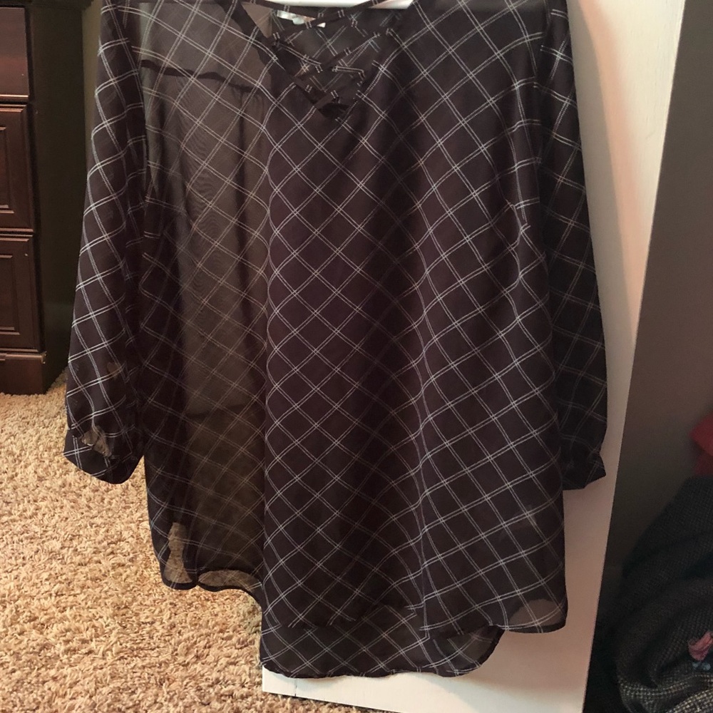 Maurice’s plaid blouse size 1x